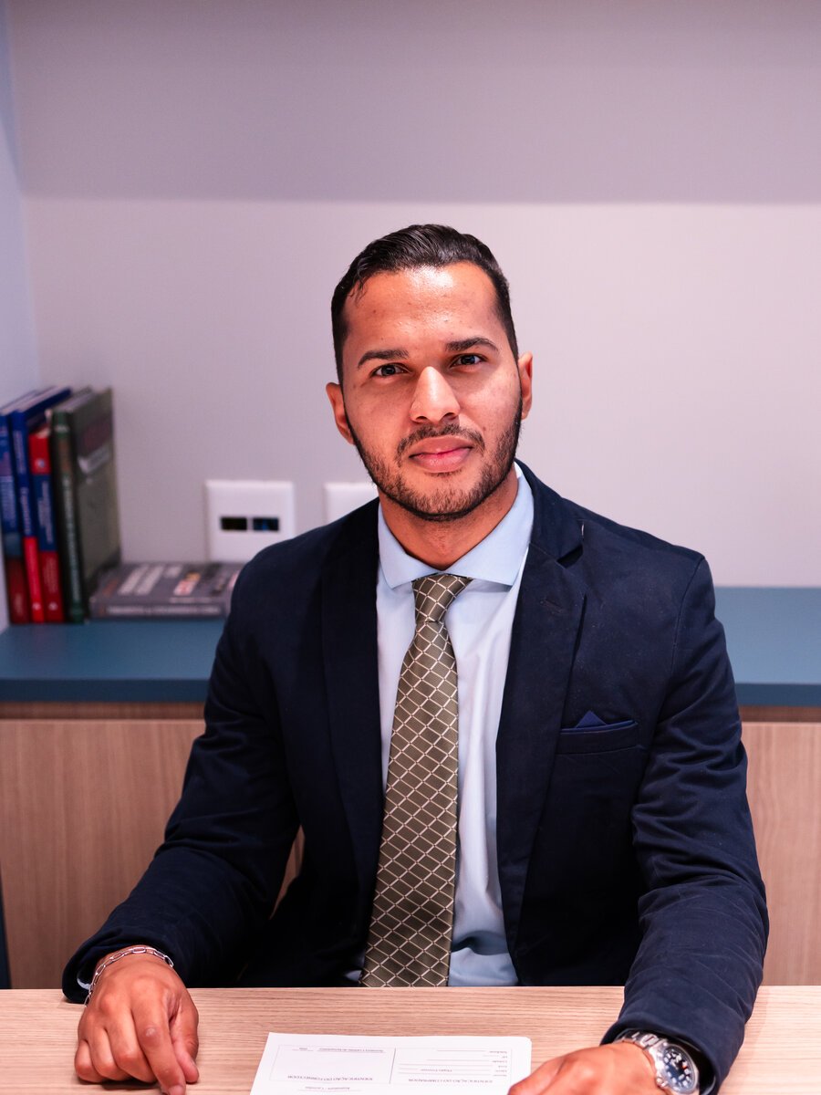 Foto profissional do Dr. Rafael Cardoso